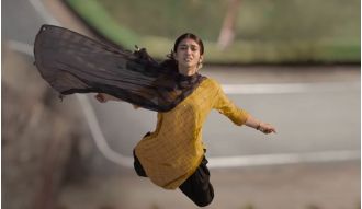 Film follows the suicides of young girls who were raped and blackmailed by powerful men in Ajmer, India.