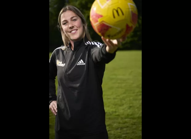 Mary Earps staying positive as England aim for Women's World Cup success.