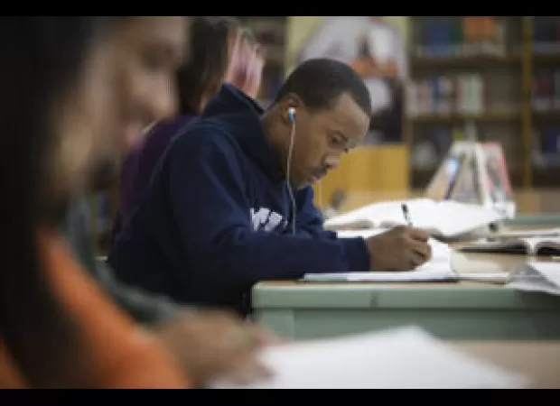 NJ Teen Mag Literacy Prog. creates therapeutic outlet for community to use.