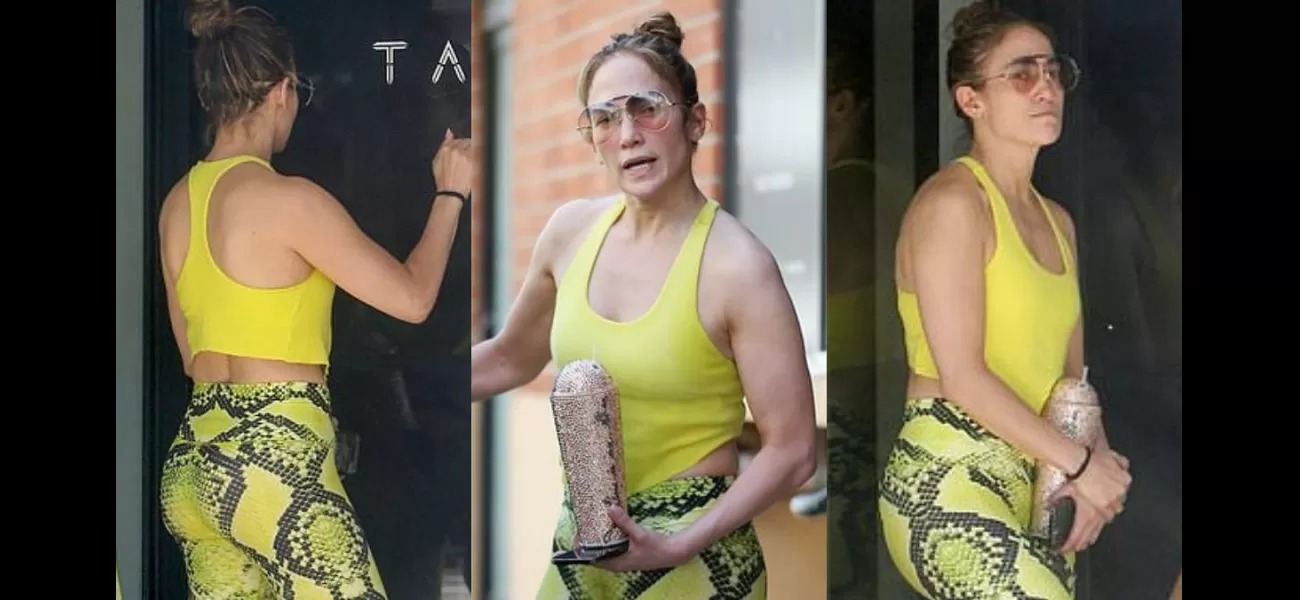 Jennifer Lopez shouts expletive after being locked out of her gym (watch video).