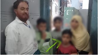 Dy. CTI of WR Mumbai Division reunites 9-year-old boy with family in an emotional act.