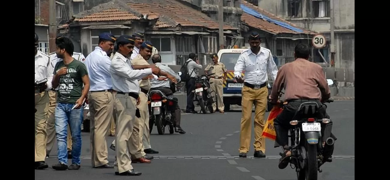 Three traffic constables suspended for taking bribes from drivers breaking traffic rules.
