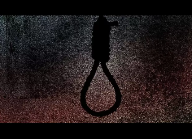 Man and sister-in-law hang themselves after an argument, woman dies in Bhopal.