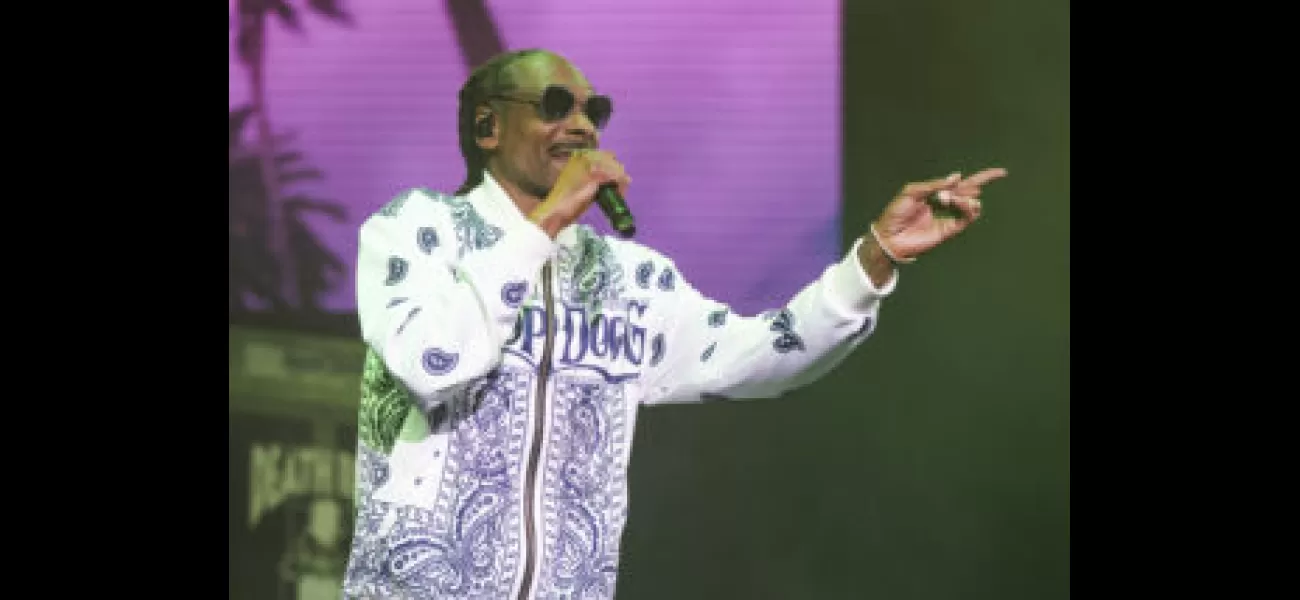 Snoop Dogg donates $10K to help a 93-year-old South Carolina woman keep her home.