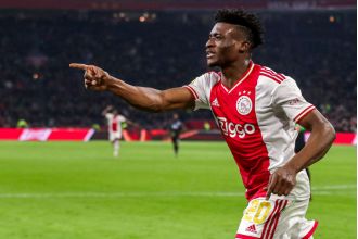 Sven Mislintat speaks on interest from Chelsea and Arsenal in Ajax's Mohammed Kudus.