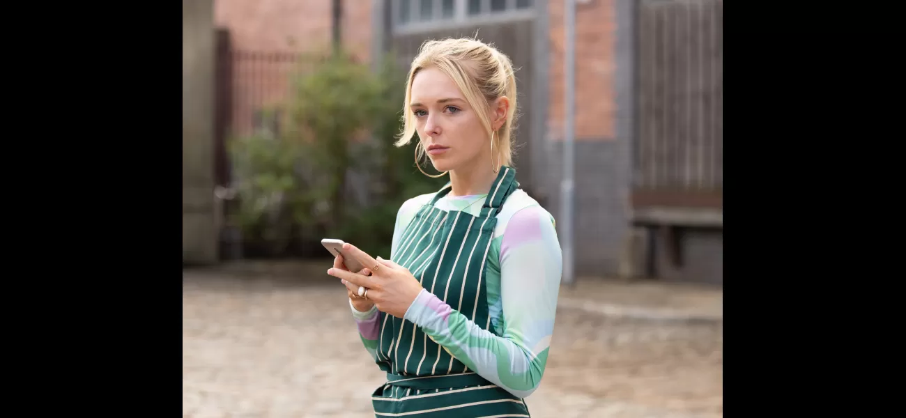 Lauren reveals something to Max that shocks him.