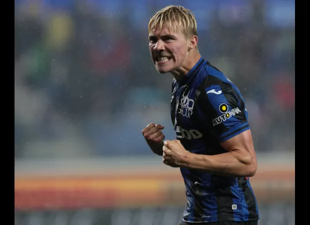 Manchester United to sign Rasmus Hojlund for €70million from Atalanta.