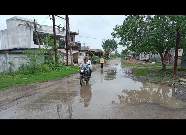 Commuters are calling for action to address the water-logged road in Takun Village.