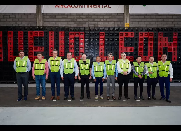 Industria Mexicana de Coca-Cola avanza hacia su meta de un mundo sin residuos por medio de iniciativas.