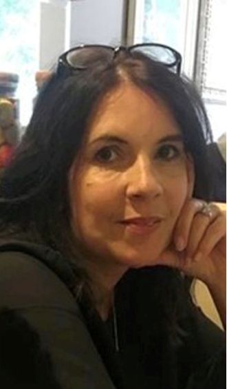 Man stabs wife to death after taking drugs purchased on dark web.