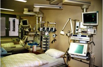 A junior doctor in Bhopal attempted suicide and has been admitted to the ICU.