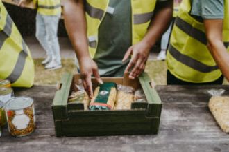 Gwenna Hunter is pioneering the way by opening the first Black woman-owned vegan food bank in LA.