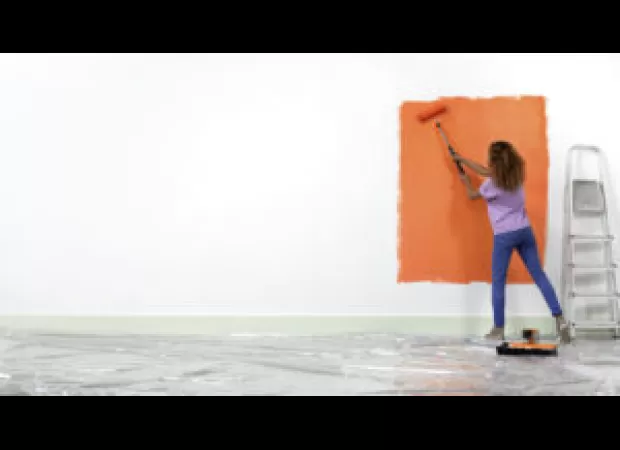 Nicole Gibbons aims to create a billion-dollar paint brand with her company, 'Clare'.