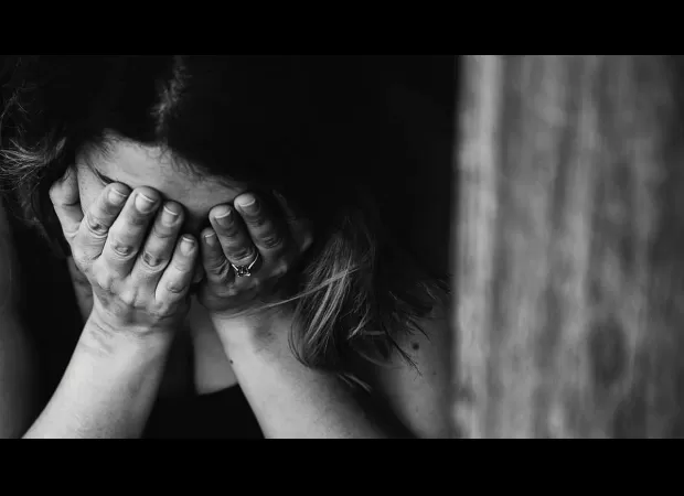 School staff in South Delhi sexually assaulted a minor girl.