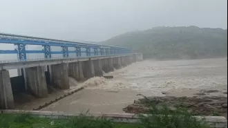 8 gates of Lahchura Dam opened, 54k cusecs of water released from Dhasan River into it.