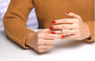 Mum explains why she ended her marriage: her husband had an affair with her sister.