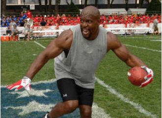 Terry Crews made only $150/wk in NFL, saying he'd make more at McDonald's.