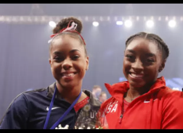 Simone lost a bet to Zoe and must pay her $200 for a dance celebration.