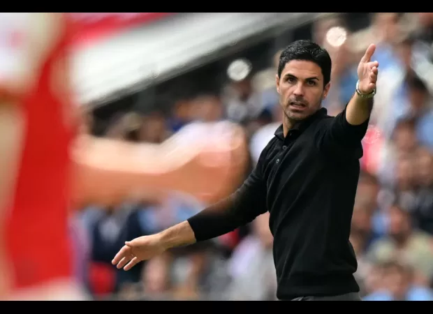 Jamie Carragher questions Arteta's actions & Gary Neville says Arteta led to rule change.