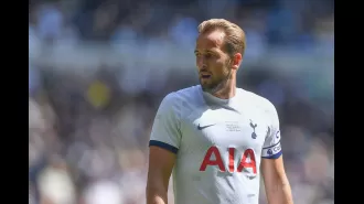 Gary Neville claims Harry Kane doesn't want Bayern and hints at secret Man Utd move next summer.