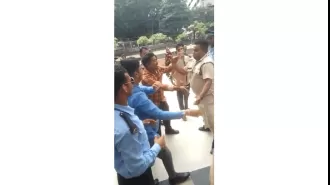 Scuffle breaks out between hospital ward boy and police officer over stretcher at Hamidia Hospital, Bhopal.