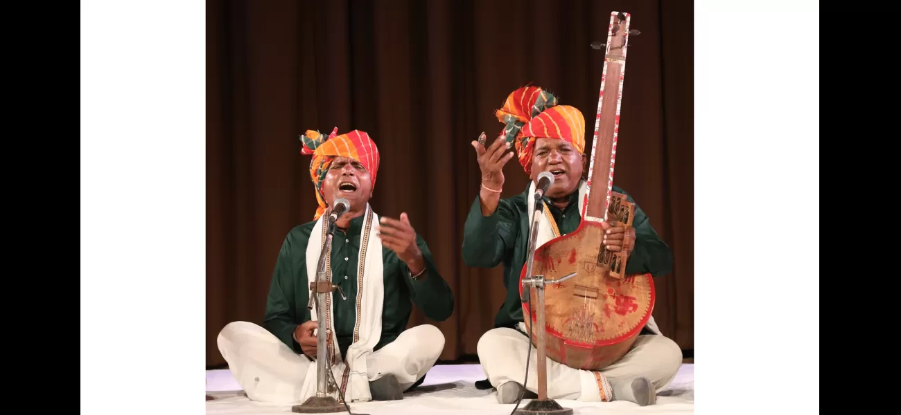 Kabir's couplets celebrated with lehengi dance in Bhopal under Sambhavna.