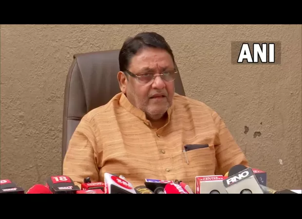 Will Nawab Malik be able to resist pressure to take sides in the Mumbai news?