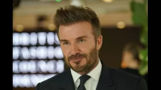 David Beckham shows off another new 'do, sending fans into a frenzy.