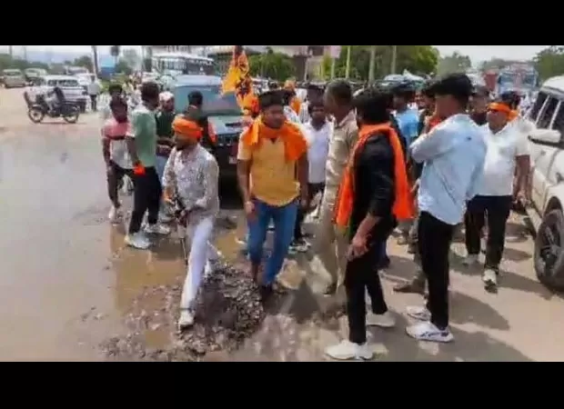 Hindu groups plan to continue their 