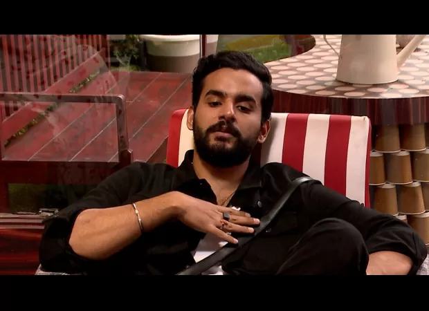 Abhishek Malhan hospitalized before Bigg Boss OTT 2 finale; sister shares health update.