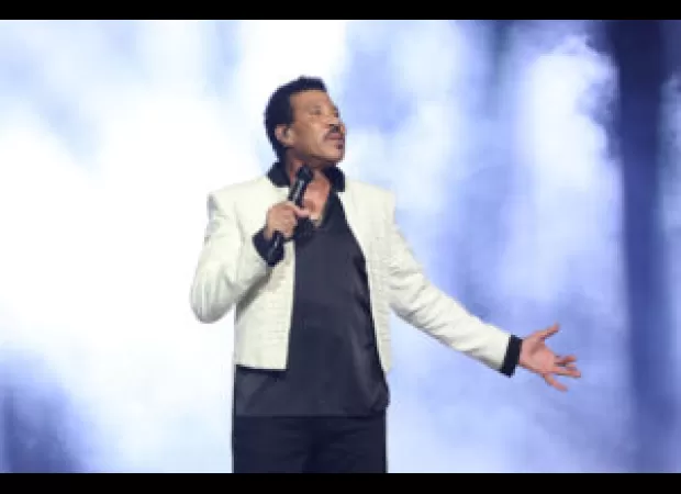 Lionel Richie cancelled his sold-out show at Madison Square Garden after it had already begun.