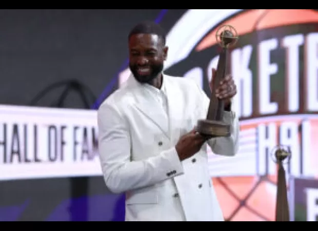 Jeeter & Dwyane Wade join forces to launch an exclusive Hall of Flame Collection celebrating cannabis lifestyle.