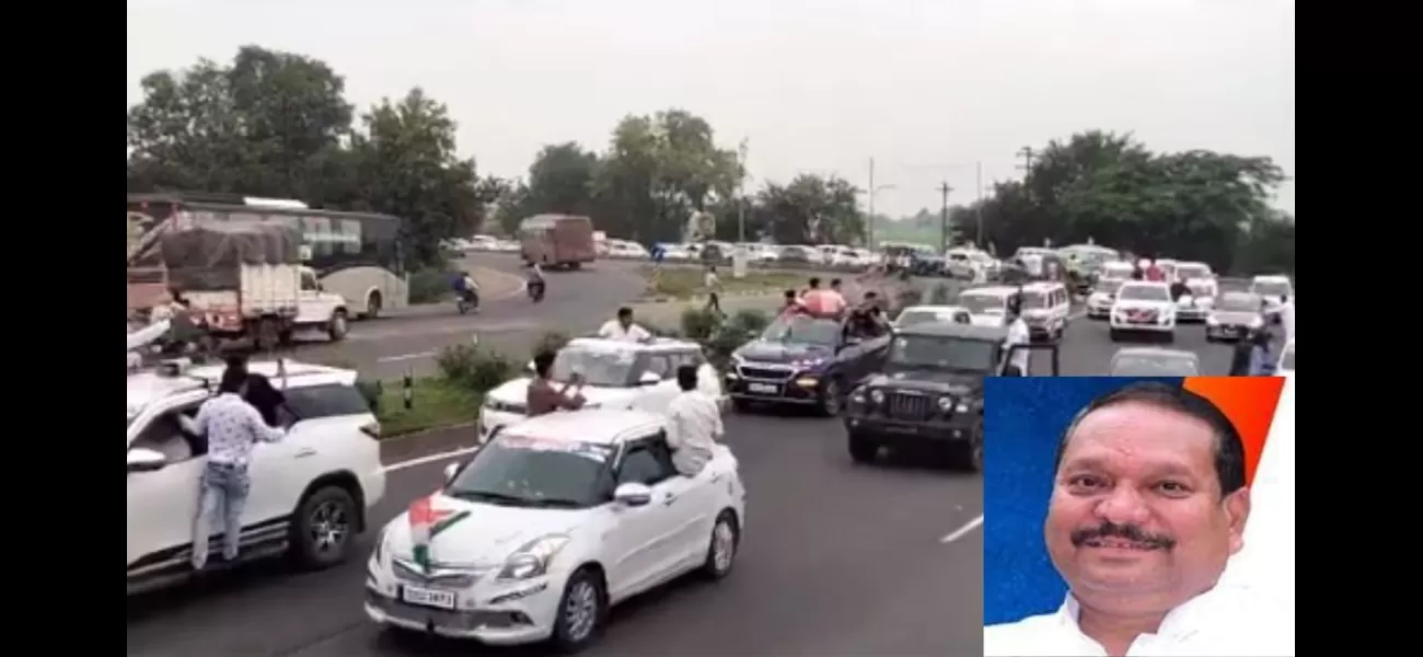 Ex-Scindia loyalist Samandar Patel leaves in massive convoy of 1200 cars to return to Congress in Bhopal.