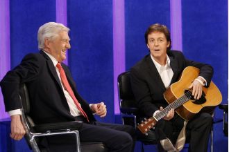 McCartney remembers Parkinson's influence on album cover in heartfelt tribute.