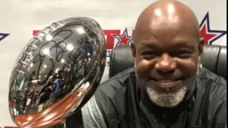 Lawsuits allege conspiracy led to Emmitt Smith's Las Vegas restaurant failing.