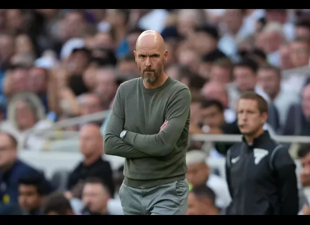 Ten Hag defends Mount after Man U loss to Spurs.