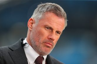 Carragher criticizes Chelsea's defense for their sloppy performance in loss to West Ham.