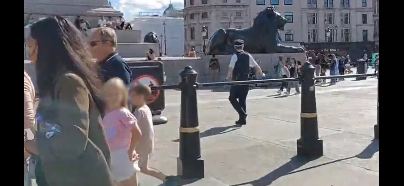 Trafalgar Square shut down while police investigate an ongoing event.