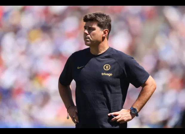 Chelsea need 4 top players, incl. a new GK - Carragher