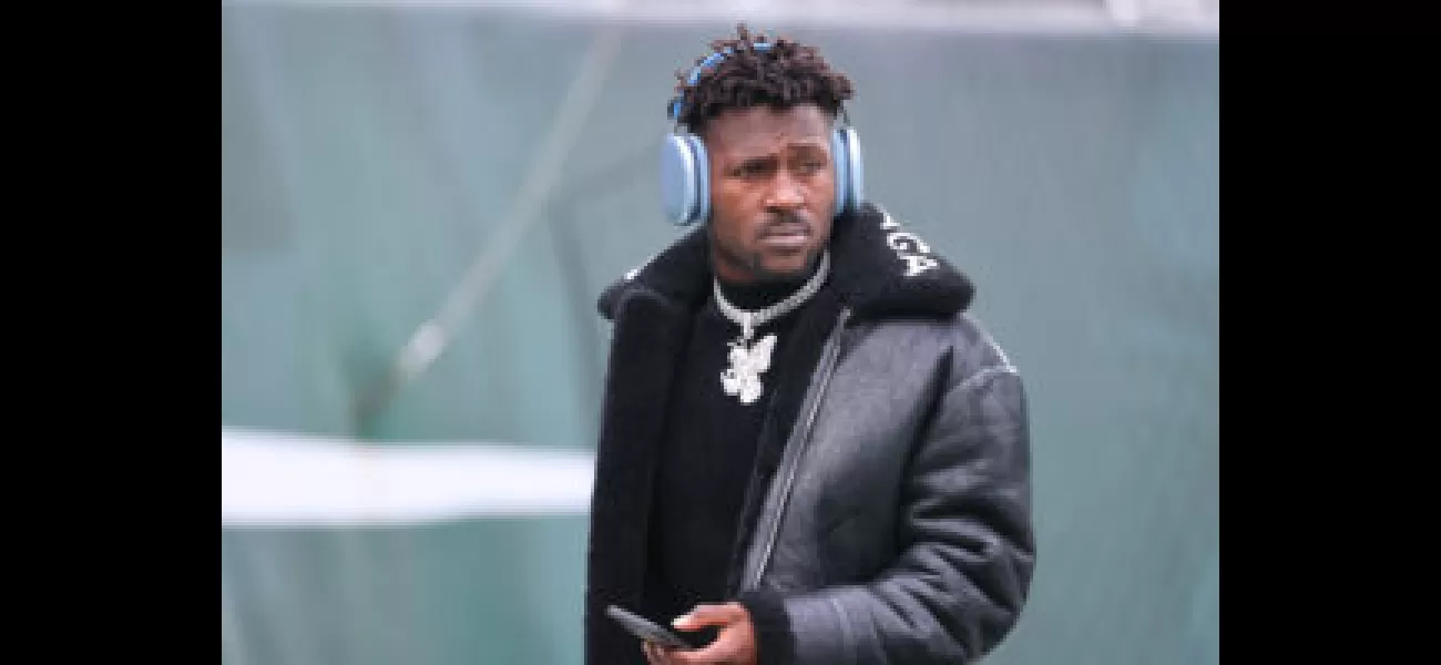 Antonio Brown was arrested again due to a warrant issued for non-payment of child support.