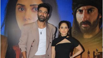 Nushrratt Bharuccha invites her Pyaar Ka Punchnama castmates to a special screening of her film.