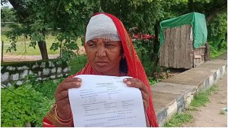 Woman brutally attacked for not wearing a veil in a village near Chhatarpur, India.