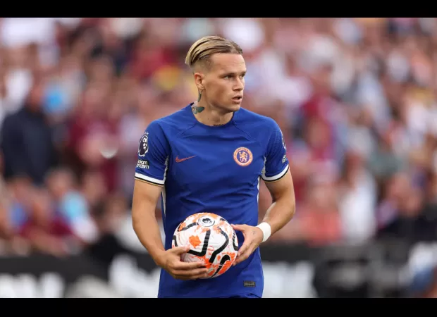 Pochettino provides injury info on Mudryk and Chukwuemeka ahead of Chelsea vs Luton Town.