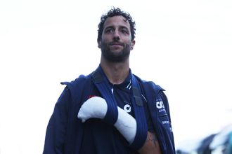Daniel Ricciardo to have hand surgery, expected to return soon.