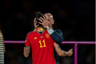 BBC News made an embarrassing mistake when a legendary footballer was shown instead of a controversial kiss between Spanish FA officials.