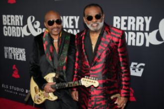 Court battle ahead for Isley Brothers to keep their group name.