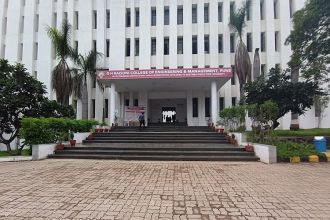 GHRCEM in Pune gets remarkable ranking in AICTE New Delhi's Internshala 2023.