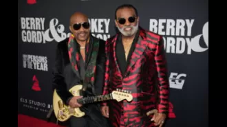 Court battle ahead for Isley Brothers to keep their group name.
