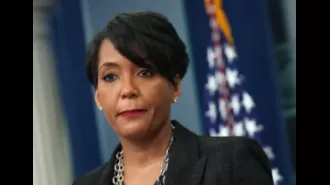 Keisha Lance Bottoms calls the atmosphere at Fulton County Jail a 