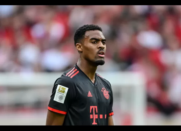 Ryan Gravenberch keen to leave Bayern Munich, as Man Utd and Liverpool ready offers.